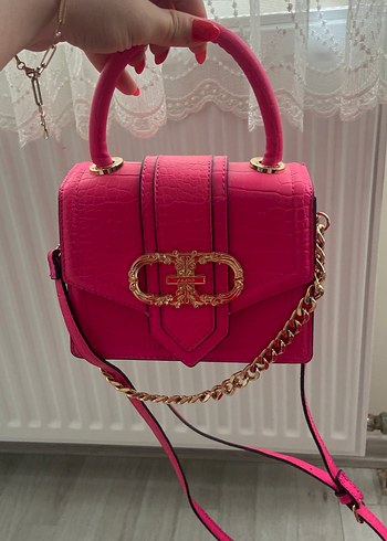 Aldo Zincir Detaylı Pembe Çanta