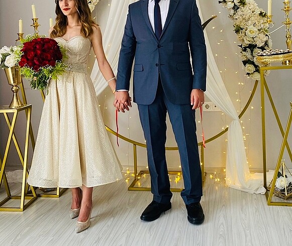 Nişan elbisesi