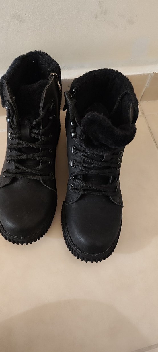 Siyah Kadın Günlük Cırt Cırtlı Dolgu Topuk Bot - Görsel 2