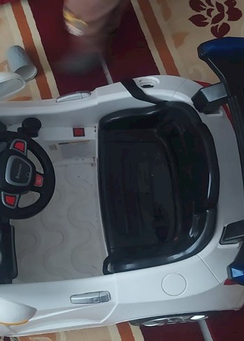 Beyaz Elektrikli Çocuk Arabası BBH436 - Görsel 3