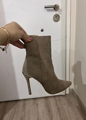 Nine West Nine west bot 