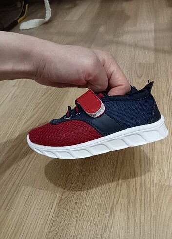 Çocuk spor ayakkabı 