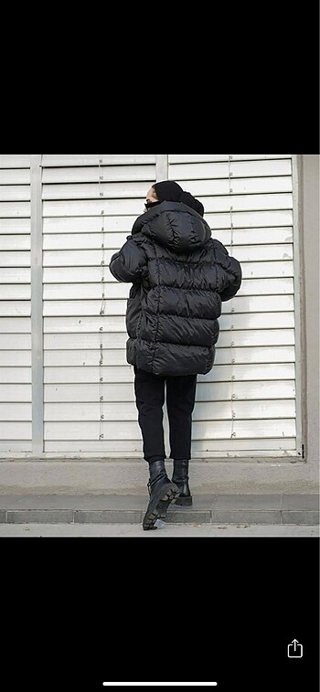 m Beden Oversize siyah şişme mont bershka Model