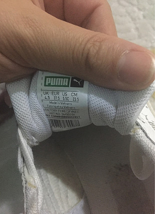 37 Beden beyaz Renk Puma marka