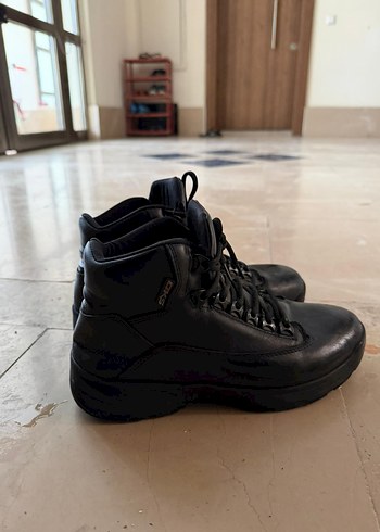 Siyah Erkek Minimalist Tokalı Bot - Görsel 2