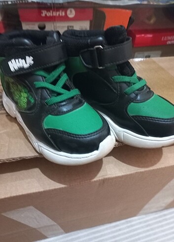 Hulk karakterli ışıklı erkek cocuk spor bot convers - Görsel 12