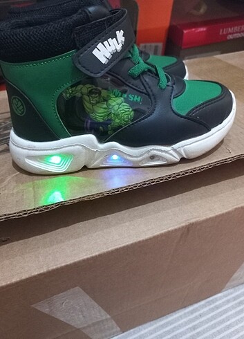 Hulk karakterli ışıklı erkek cocuk spor bot convers - Görsel 13