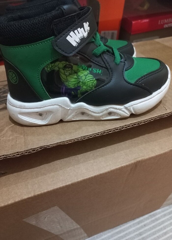 Hulk karakterli ışıklı erkek cocuk spor bot convers - Görsel 3