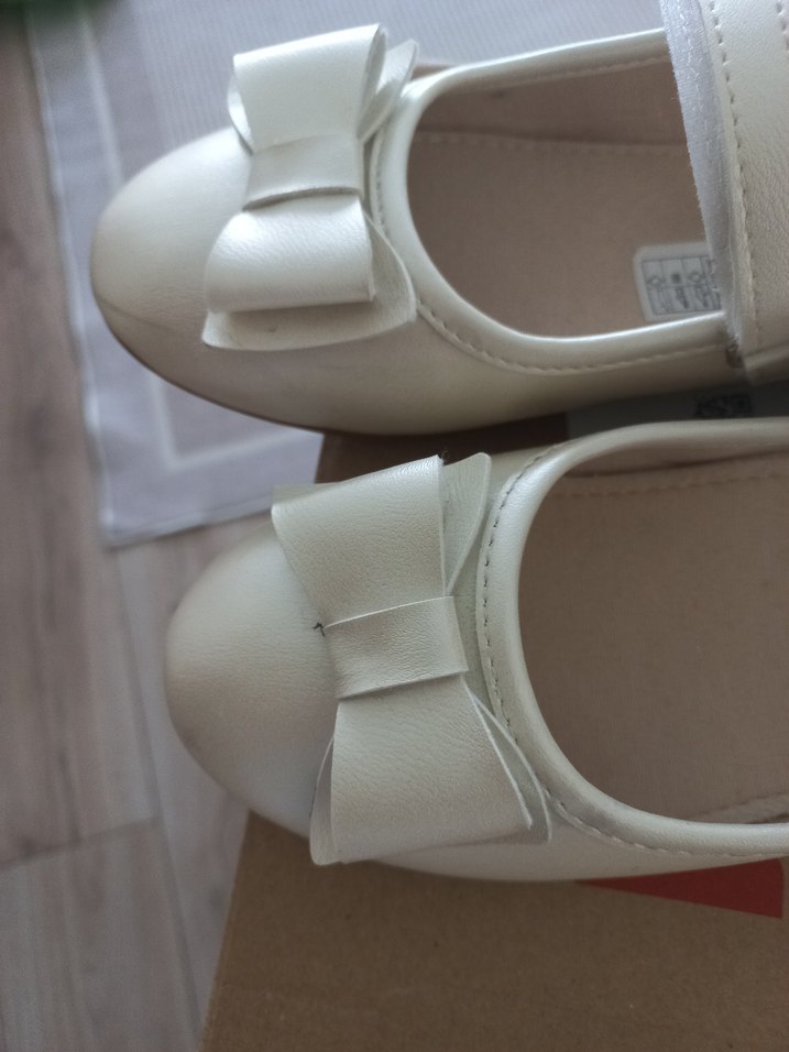 Kız Çocuk Beyaz Fiyonk Detaylı Babet - Görsel 5