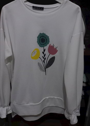 Çiçek Desenli, Fırfırlı Beyaz Kadın Sweatshirt
