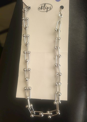 Gri Zincir Detaylı Kadın El Zinciri - Görsel 2