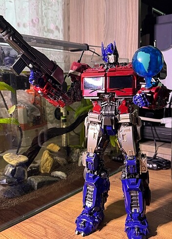 Transformers MM01 Optimus Prime