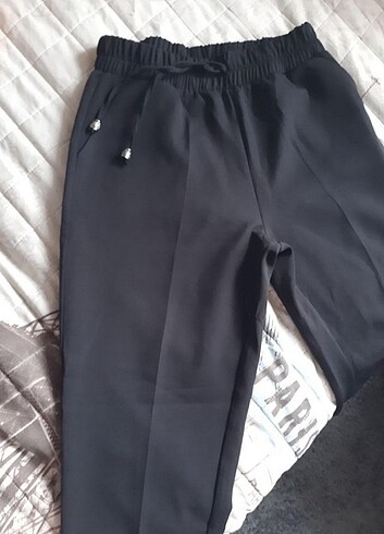 Kumaş görünümlü pantolon