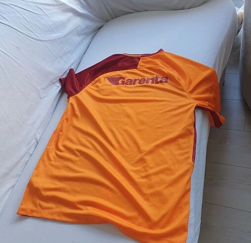 m Beden kırmızı Renk Galatasaray nike forma