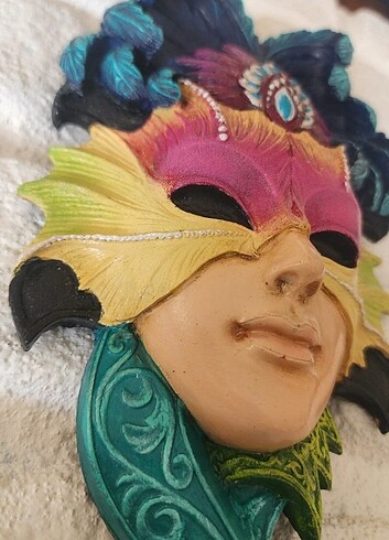 Mask polyester