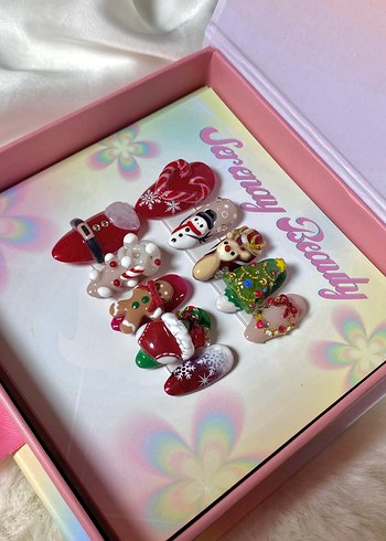 Renkli Yılbaşı Temalı Tırnak Süslü tırnak - Görsel 2