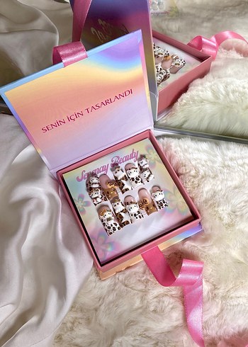 Beyaz Leopar Desenli Tırnak Süslü tırnak - Görsel 4