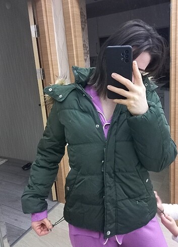 m Beden Bershka şişme haki renk mont