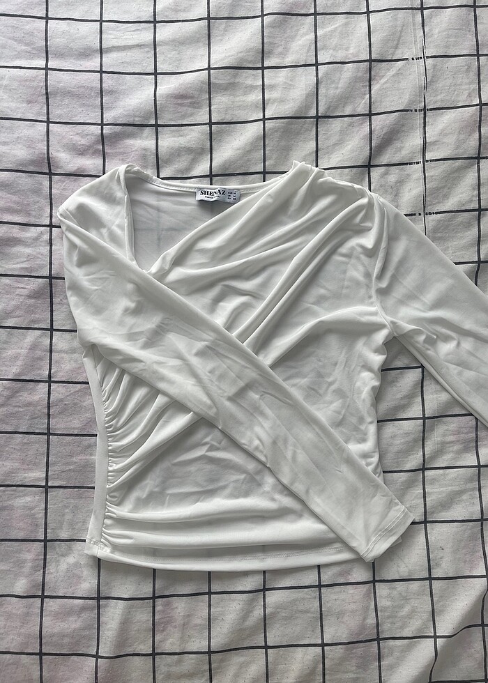 Büzgü detay bluz - Görsel 3