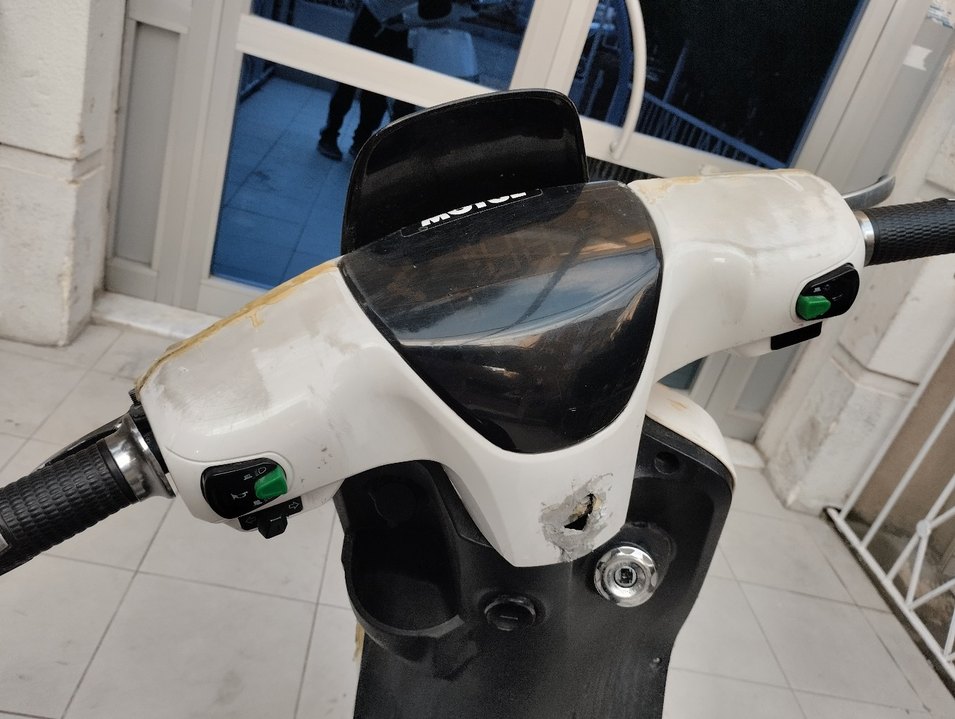 Beyaz Çocuk Scooter'ı - Görsel 3