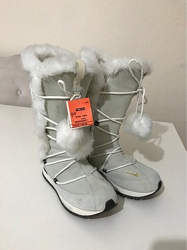 Orijinal Nike snowboard kar botu