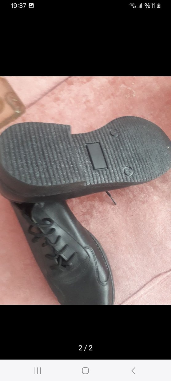 Minimalist Siyah Erkek Ayakkabı Bağcıkları - Görsel 2