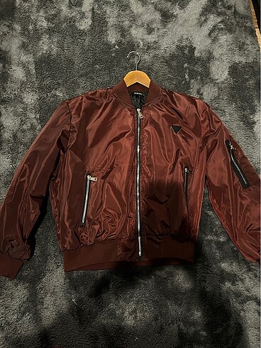 Guess bomber