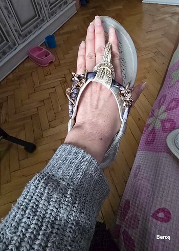 Gri,Taşlı, Zincirli parmak arası sandalet - Görsel 4