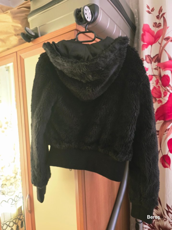 Kadın Siyah Kürk Detaylı Midi Ceket - Görsel 4