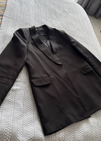 Siyah DüğmeliKadın Midi Blazer Ceket