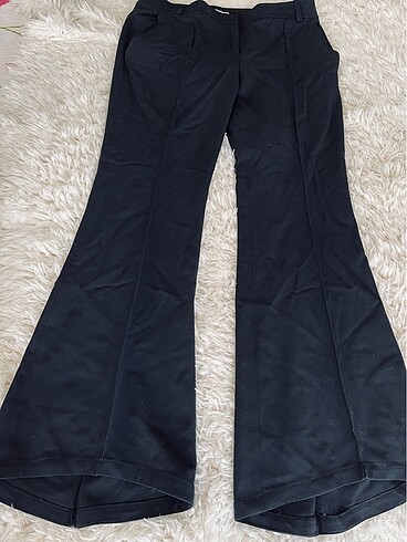 Dior Etiketi üzerinde dior pantalon