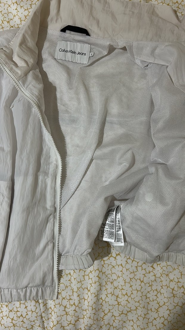 Calvin klein yağmurluk - Görsel 3