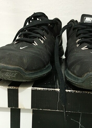 45 Beden siyah Renk Orjinal Defosuz Nike spor ayakkabı