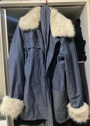 Kürk detaylı ceket - Görsel 4