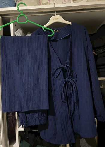 Lacivert Bağlamalı  Takım - Görsel 3