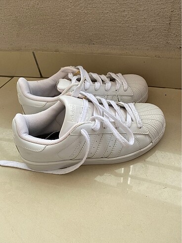 36 Beden beyaz Renk Orjinal Adidas süperstar