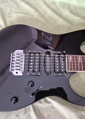 Ibanez Grg170dx Gitar,Roland Micro Cube Amfi ve Yamaha Org - Görsel 3