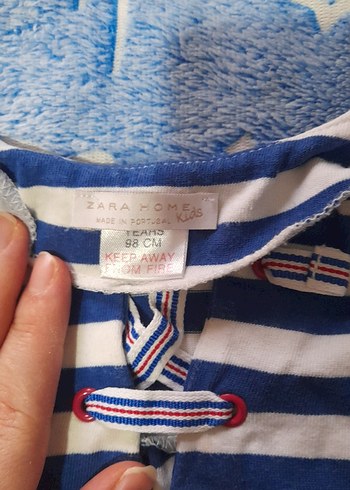 Kız Çocuk Mavi Çizgili V Yaka Kısa Kollu Tişört - Görsel 3