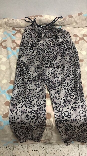 saten leoparli gecelik takimi