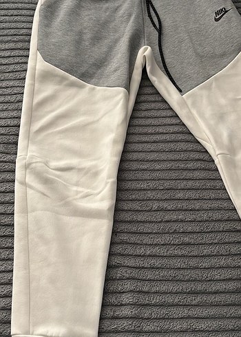 Nike gri-beyaz eşofman altı - Görsel 2