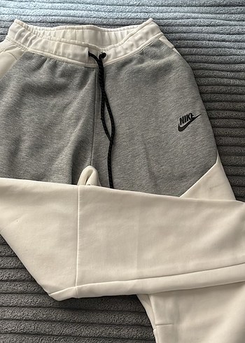 Nike gri-beyaz eşofman altı - Görsel 3