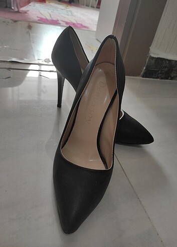 Stiletto ayakkabı 