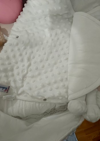 Beyaz Nakışlı Bebek Battaniyesi - Görsel 5