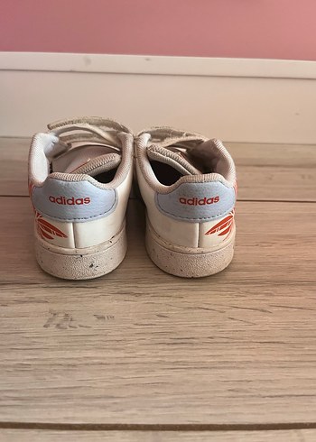 Adidas Kız Çocuk Beyaz Cırt Cırtlı Spor Ayakkabı - Görsel 2