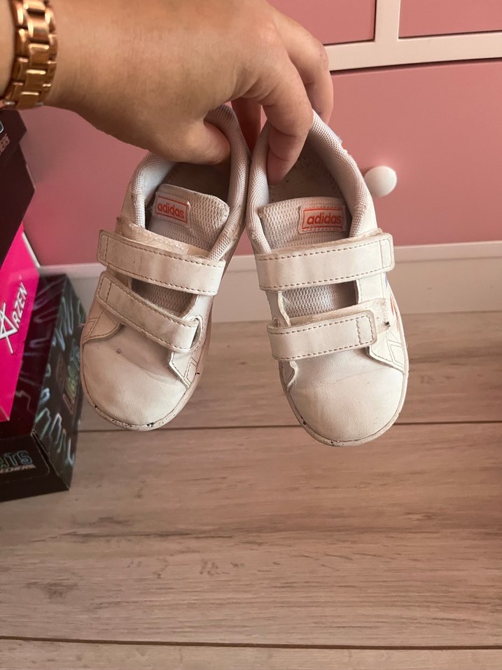 Adidas Kız Çocuk Beyaz Cırt Cırtlı Spor Ayakkabı - Görsel 5