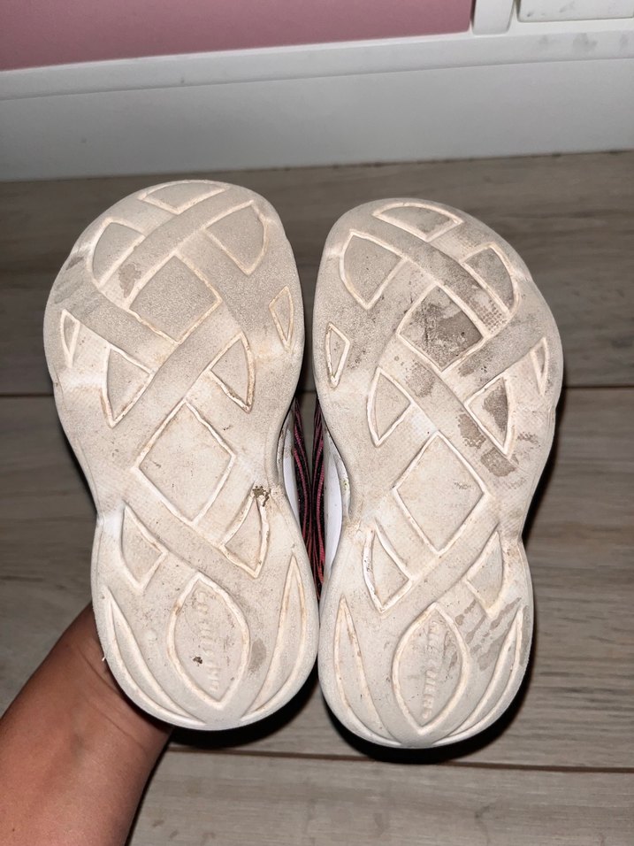 Skechers ışıklı spor ayakkabı - Görsel 4