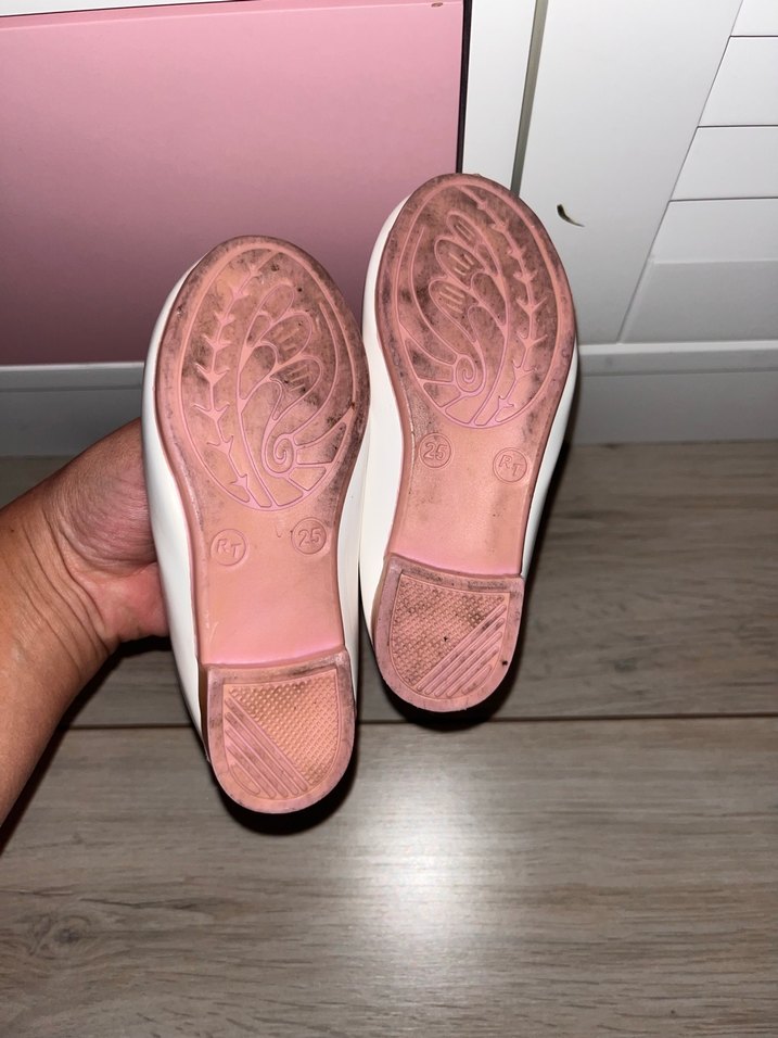 Fiyonklu Beyaz Kız Çocuk Babet Ayakkabı - Görsel 5