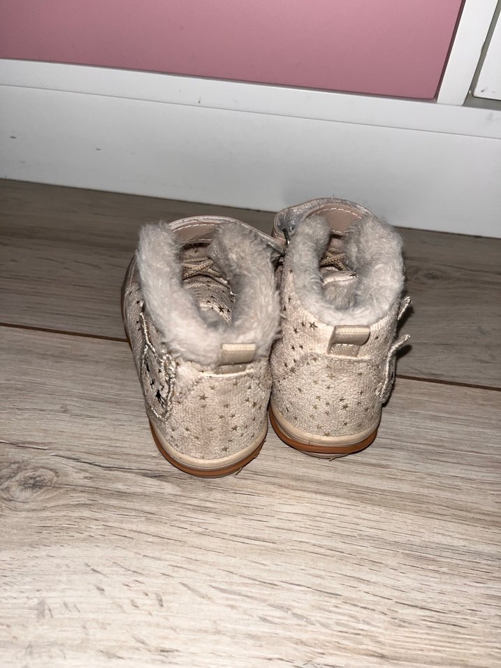 Kız Çocuk Bej Kürklü Bot - Görsel 3