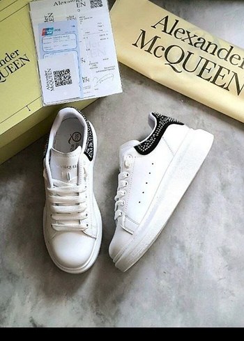 Alexander McQueen Beyaz Kadın Platform Taşlı Spor Ayakkabı