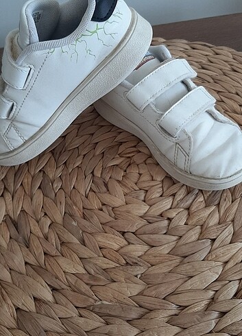 Adidas çocuk ayakkqbısı - Görsel 4